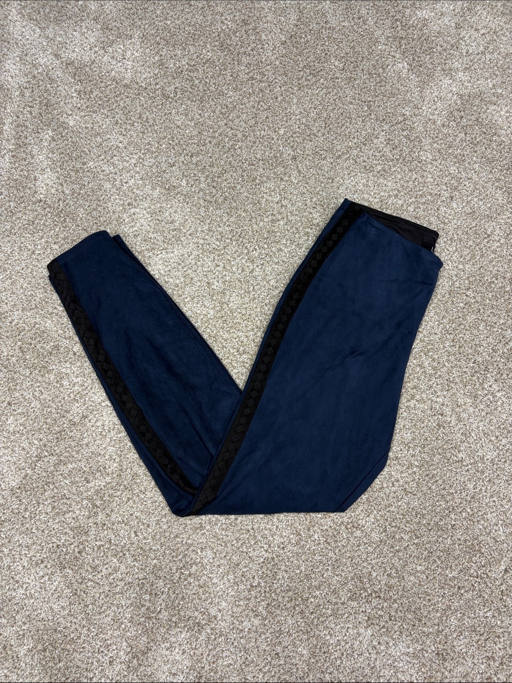 Lysse faux suede leggings size medium